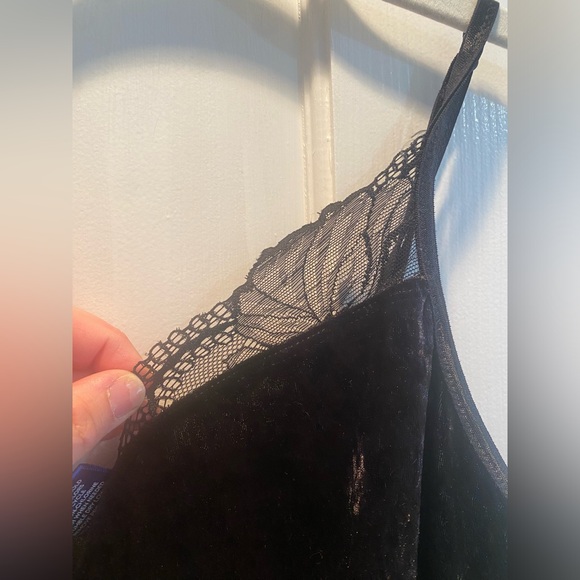 Apt 9- Crushed Stretch Velvet and Lace Sleeveless Mini Dress, Black, Size XXL - Picture 6 of 12